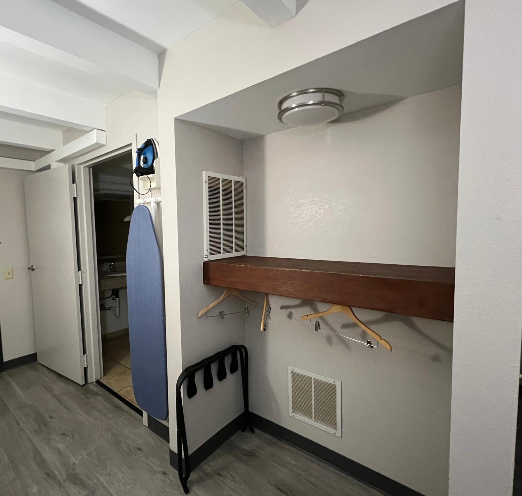 Country Inn & Suites By Radisson, Battle Creek, Mi Екстериор снимка