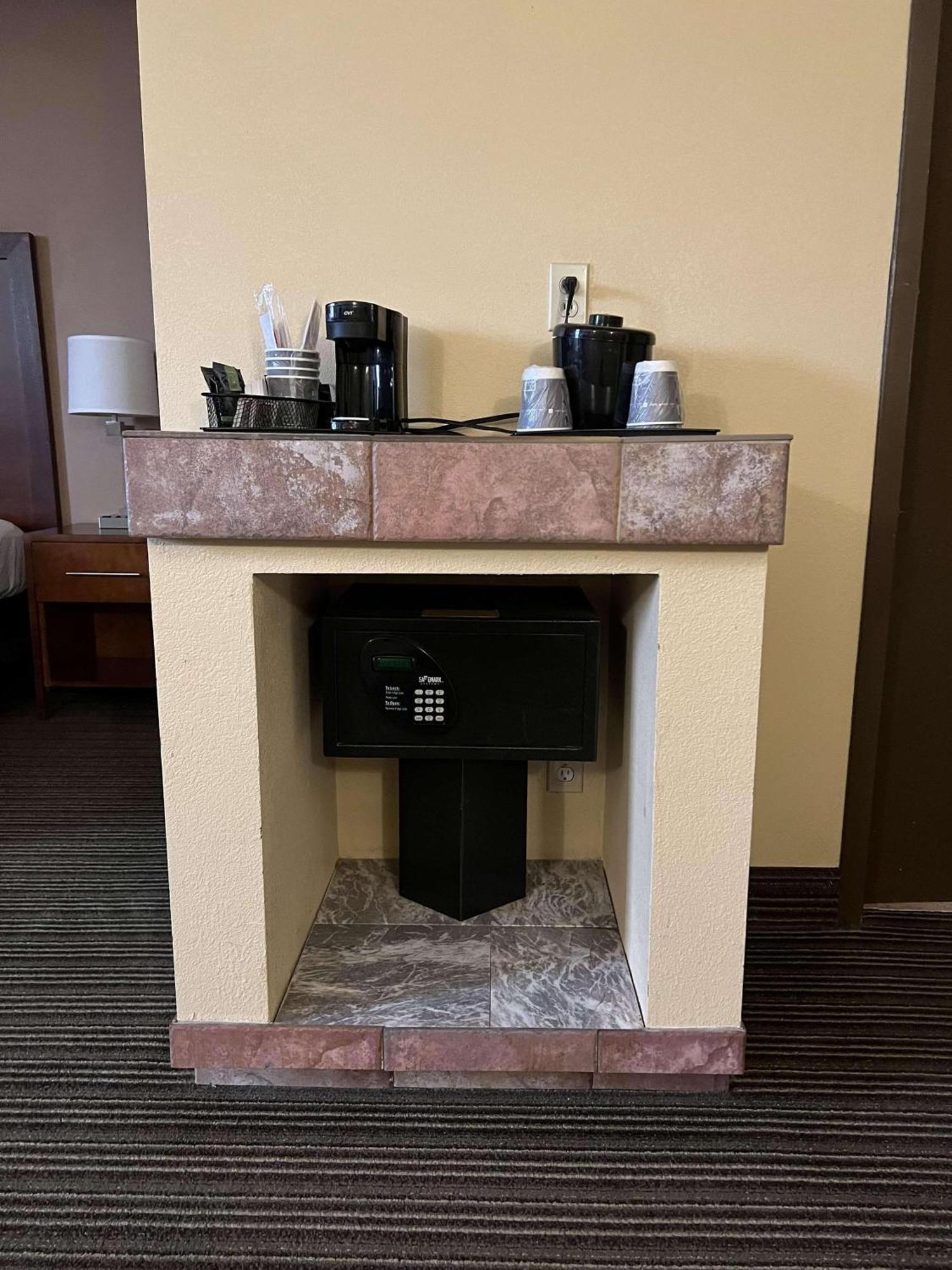 Country Inn & Suites By Radisson, Battle Creek, Mi Екстериор снимка