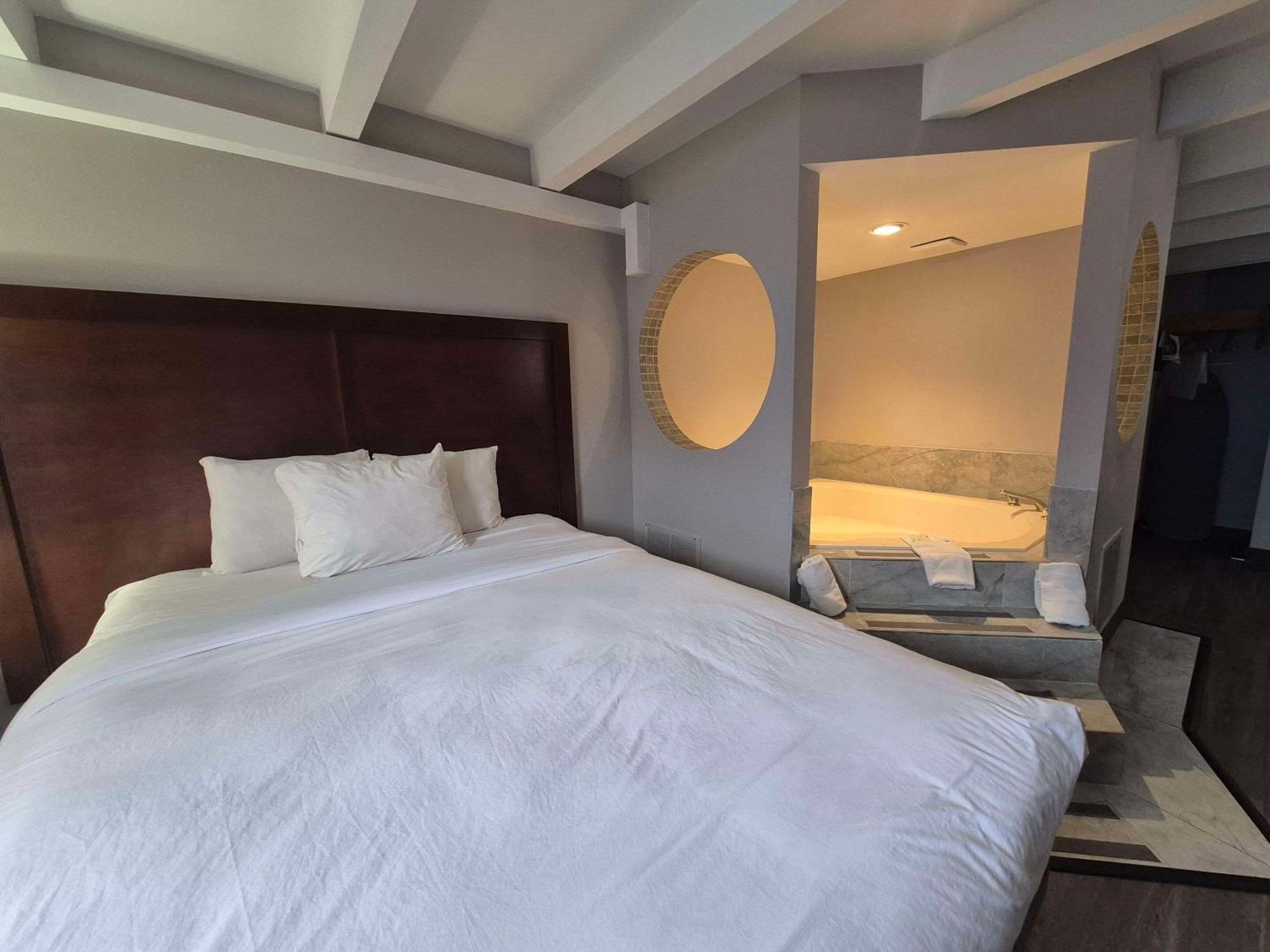 Country Inn & Suites By Radisson, Battle Creek, Mi Екстериор снимка